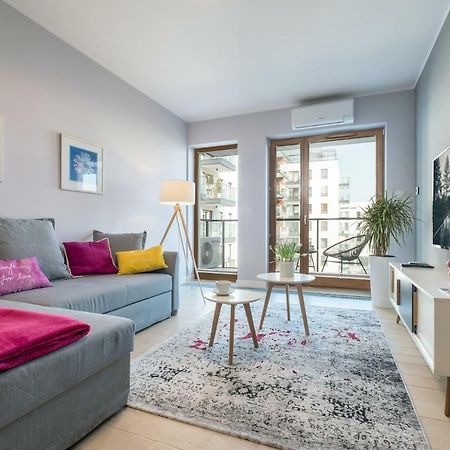 Raya Mansion Warsaw Apartment Bagian luar foto