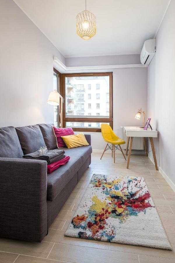 Raya Mansion Warsaw Apartment Bagian luar foto