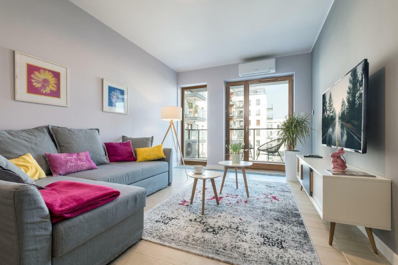 Raya Mansion Warsaw Apartment Bagian luar foto